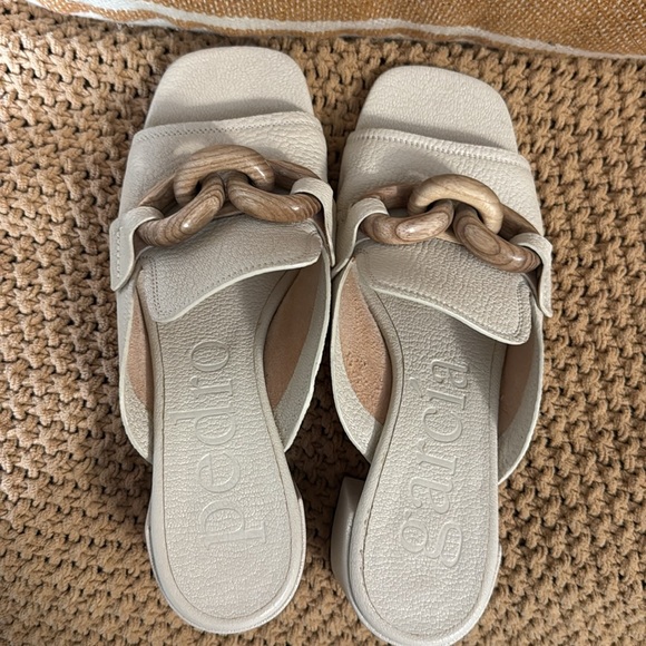 Pedro Garcia Beige Chain Detail Sandals - Picture 7 of 12